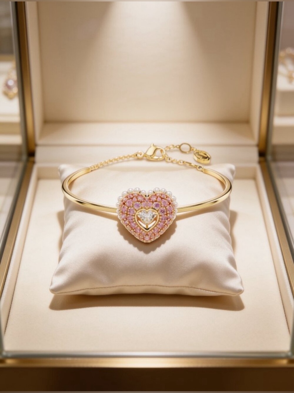 NWT SWAROVSKI Idyllia bangle Heart, Pink, Gold-tone plated